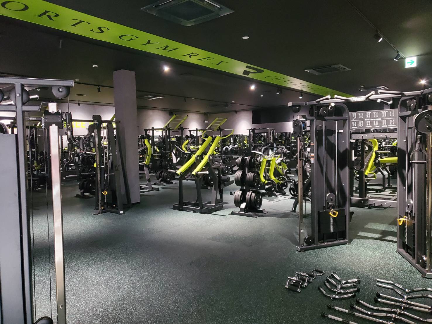 レディースエリア内観