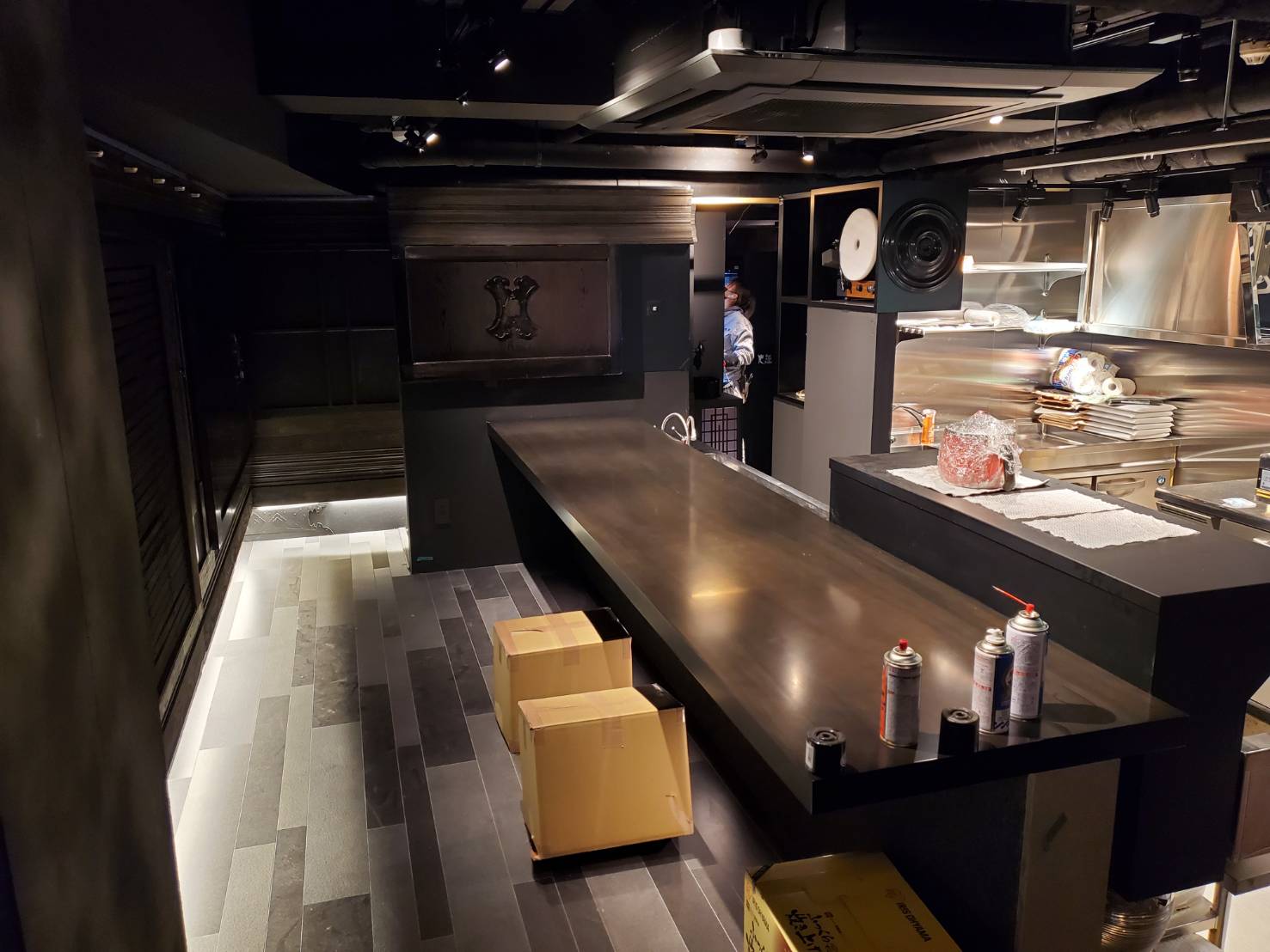 厨房と一体になったカウンターデザイン